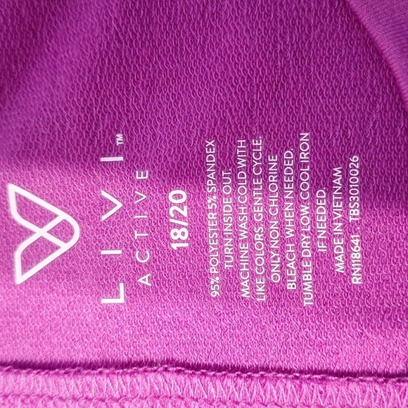 A  Livi solid purple stretch long sleeve plus size active top 18/20 - Picture 3 of 4